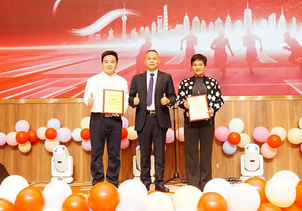 富轩门窗·活力轩，乐FUN天 | 富轩集团2024年迎春年会盛典圆满成功！